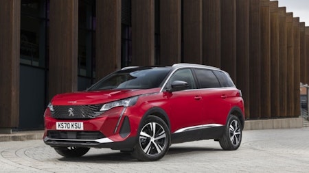 PEUGEOT 5008 NAMED SEVEN-SEATER OF THE YEAR